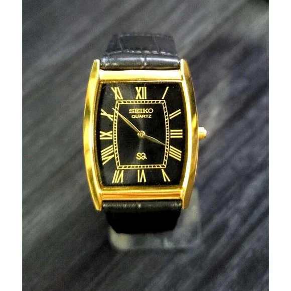 RARE Vintage Seiko New Old Stock Men's Classic Tank Barrel Gold Black Watch * - Picture 2 of 7